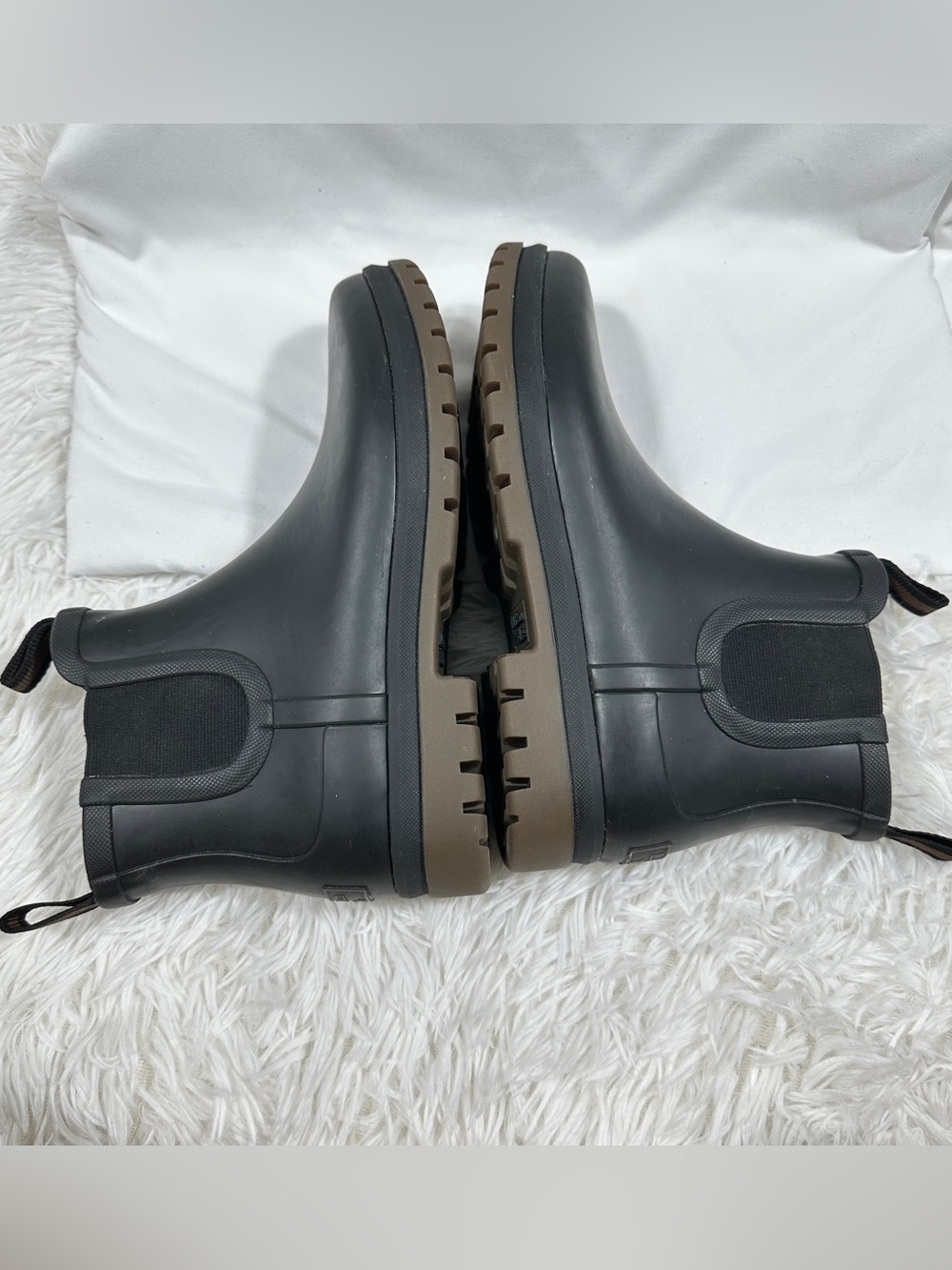 LL Bean Wellie Rugged Chelsea Rain Boots Womens 9 Black Waterproof Ankle Booties - Picture 5 of 12